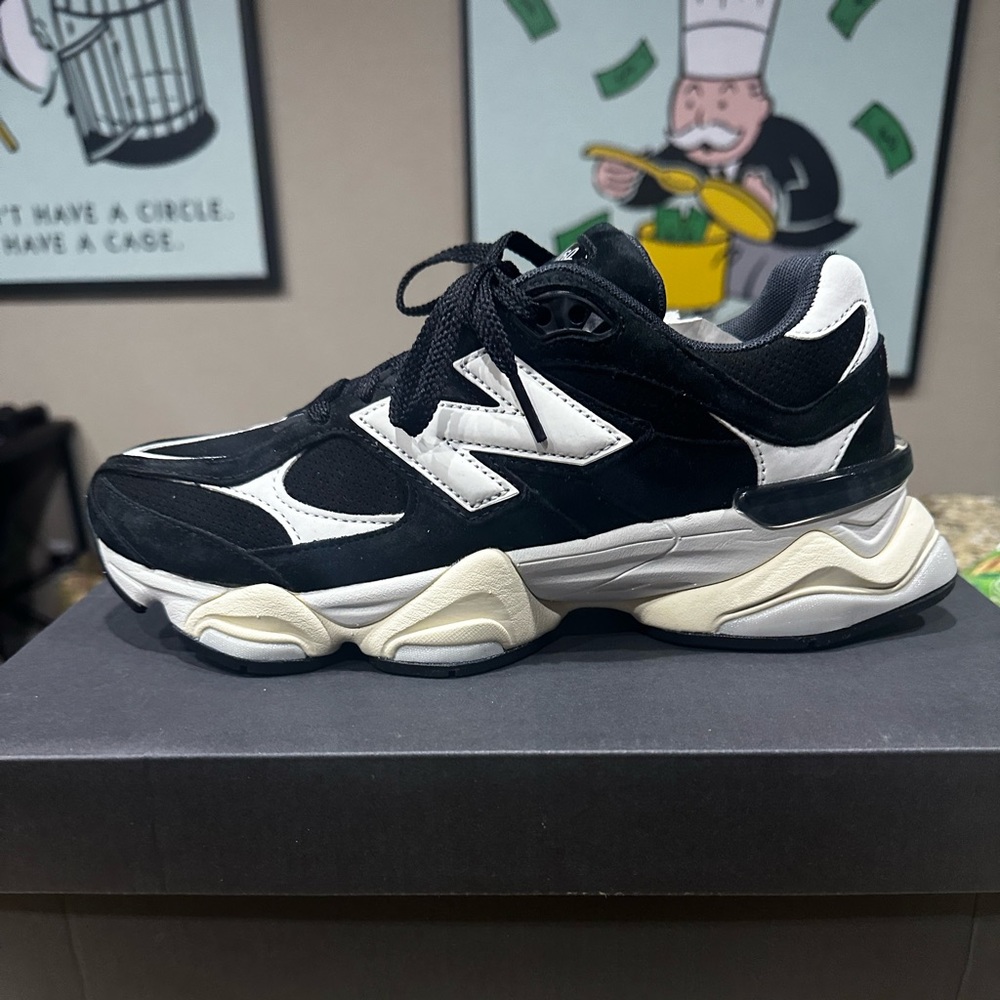 Black **NEW** New Balance